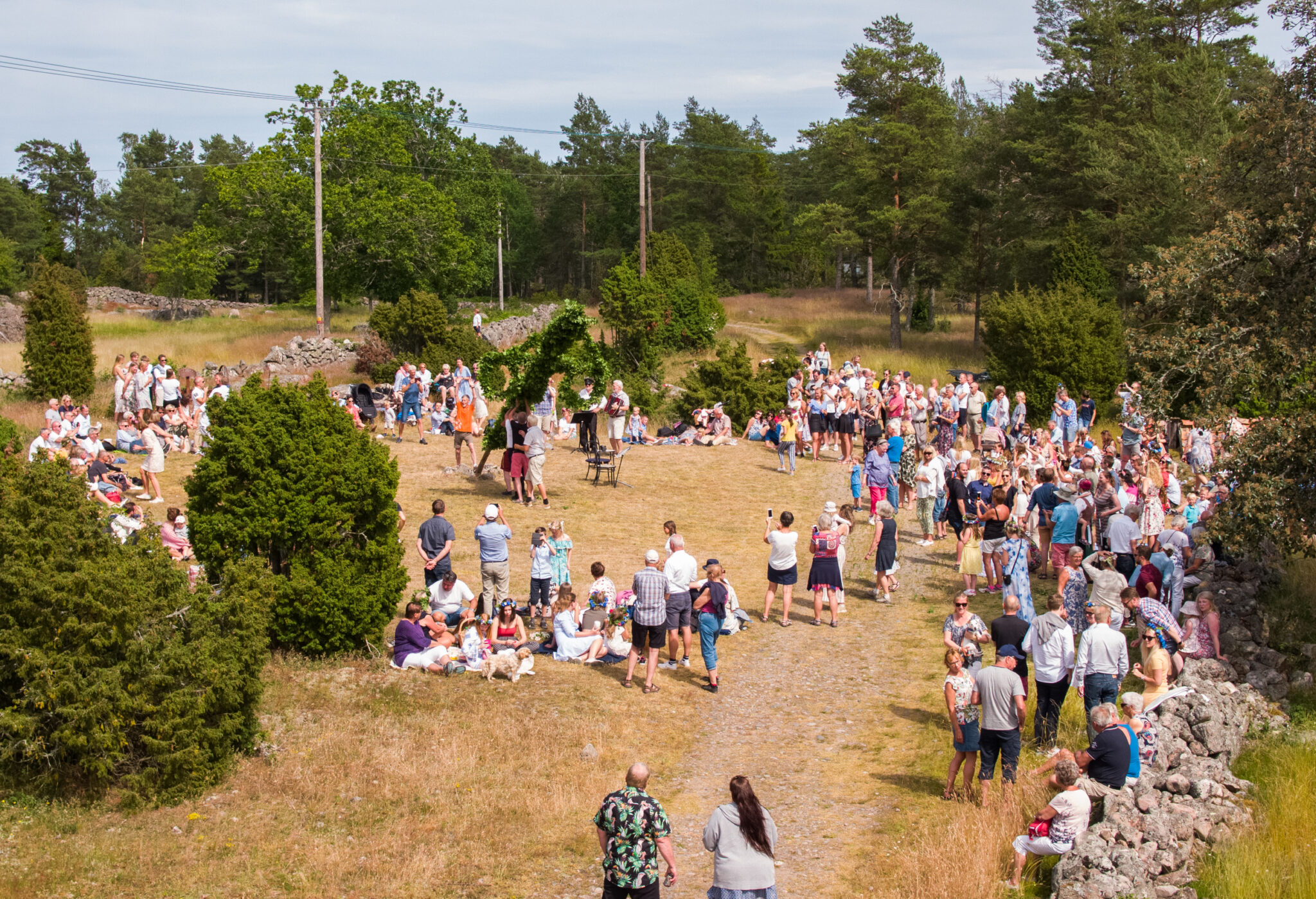 Midsommarfirande 2024 Välkomna till Idö 2024